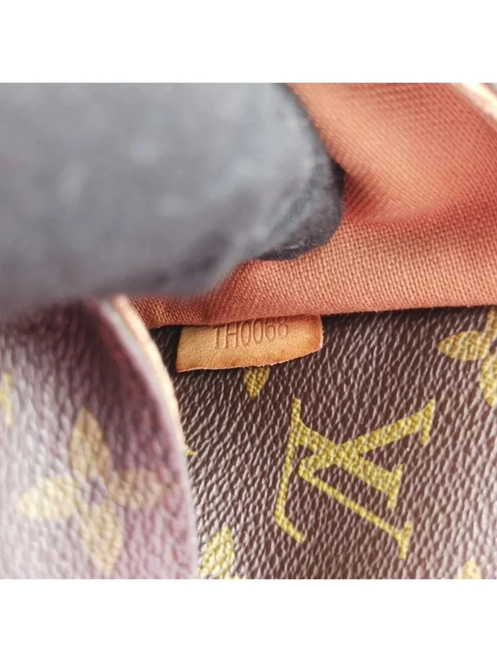 Louis Vuitton Totally MM Monogram Brown Canvas Tote